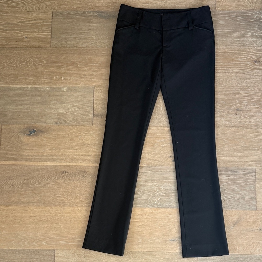 Alice + Olivia Black Straight Leg Pants 32” inseam